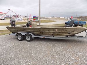 2003 Express Aluminum Boat