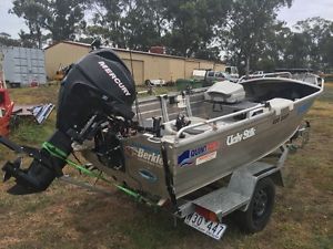 Fishing boat 2010 Quintrex 400 Dart