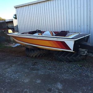 project ski boat