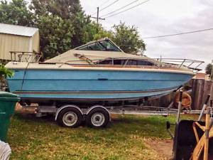 Awesome 23 ft. SeaRay Cabin Cruiser!!!