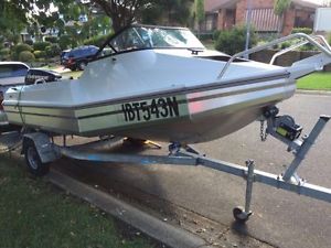 Boat aluminium 2004 Stabicraft 4.35 with Evinrude 40 HP