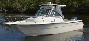 2004 Pursuit 2470