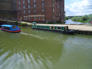 canal narrow boat live aboard holiday motorhome caravan camper