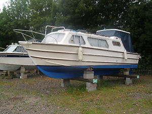 Burland 26 Cabin Cruiser Inboard Diesel