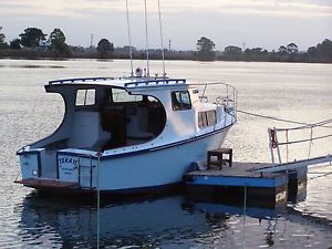 cabin cruiser