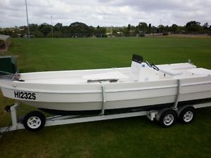 Apex Panga 26 8.1m centre console boat with 120hp mercruiser Turbo Diesel