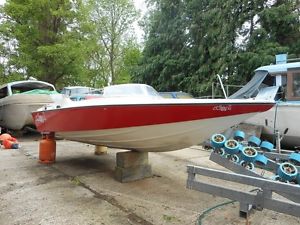 Speedboat, 14ft, project, good looking hull with great lines, Driver 440