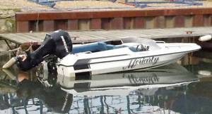 Speedboat (15') with 2007 Mercury 60 EFI 4 Stroke