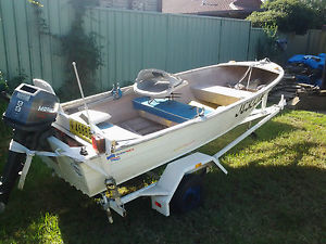 Aluminium 3.4m boat quintrex complete with trailer and motor 9.9