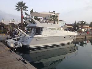 Motor Boat / Yacht  Mochi Europa 40 FT Flybridge  Cat 750HP