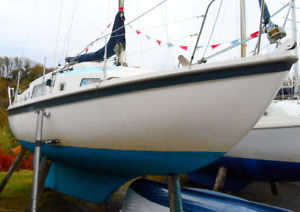 MacWester Rowan Crown 24ft Sailing Yacht