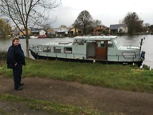 Dutch Barge liveaboard widebeam houseboat project near London