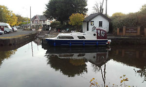 Canal Boat Burland 26ft GRP Canal Cruiser Rare Canal / River Boat, Project.