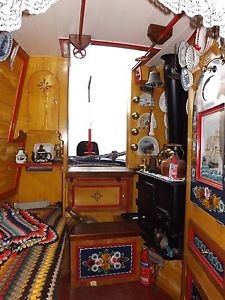 Stunning Tug Narrowboat 4 berth ' Josher styling',Vintge eng 'bowcabin' boatmans