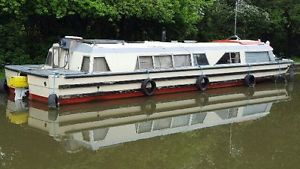 48 ft broads widebeam cruising liveaboard houseboat