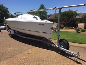 2005 Hunter 216