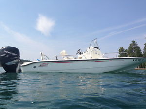 Boston Whaler 22 Dauntless (2006)