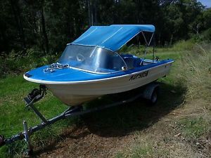 boat and trailer only 4.2 fibreglass