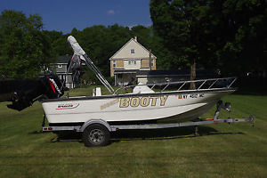 2005 Boston Whaler 150 sport