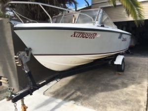 Boat fishing/runabout 15 foot Honda 90