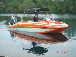 Sportsboat. Bryant Sportabout Bow Rider