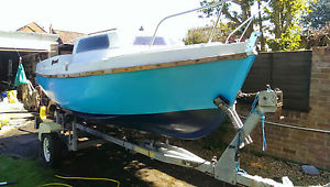 SAILING MOTOR BOAT / YACHT - KIRIE APPOLON SUPER (1978) & Trailer