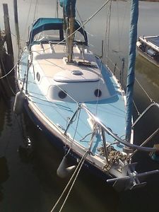 wing 25 yacht sailing boat inboard engine lovely condition afloat essex