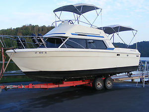 1986 Chris Craft CATALINA 292 SUNBRIDGE SEDAN