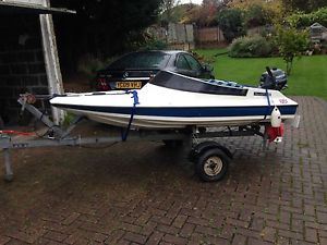 Spitfire 11 Speed Boat with Brand New Yamaha 2.5 outboard engine with trailer