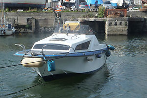 18ft,day,fishing boat,60hp,3.5 outboards ready to use,just add you