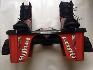 FLYBOARD LEGEND 2014 COMPLETE WITH NEW HOSE (HOSE 30 HRS) BOOTS NEW FLYBOARDING