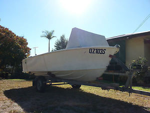 NEREUS 16ft PRO BOAT. NEEDS WORK