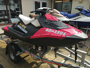 2015 Seadoo Spark 2up 90hp iBR - SBS Roller Trailer & Cover Only 7hrs use.