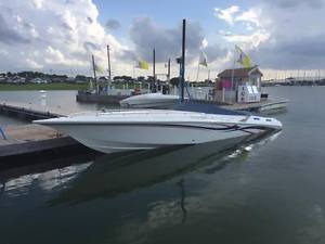 2005 Fountain Power Boat