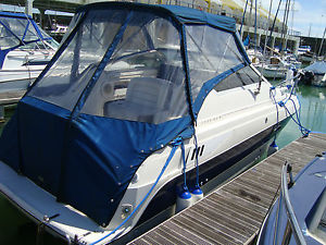 Maxum 2300 SCR motor boat