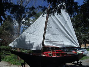 1981 Weekender gaff sloop