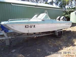 Carribean Tri Hull boat