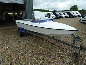 phantom powerboat speedboat excellent condition