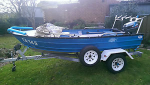 Savage Kestrel 3.8m boat tinny, Yamaha 25hp outboard motor & boat trailer