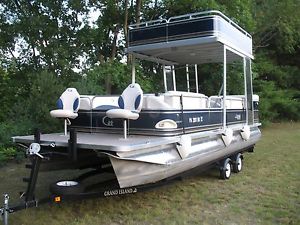 2013 Tahoe 24 Foot Pontoon Boat, Elite Bow Fish 2425, 8.5 Feet Wide