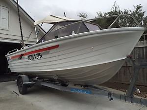 QUINTREX QUINNIE CLASSIC 5.6M 1995 MODEL