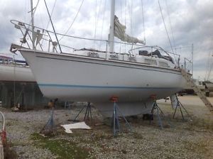 1981 Allmand 31' Sailboat