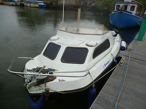 Fishing boat /16ft / trailer / 40hp /seahog / cjr type/ tri hull /fish finder