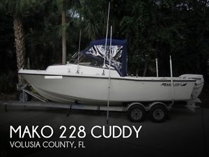 1984 Mako 228 Cuddy