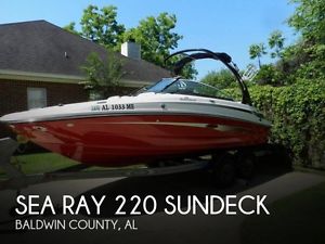 2012 Sea Ray 220 Sundeck