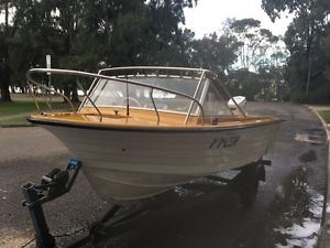 Cruise craft fibreglass boat 65hp Johnson cheap must sell savage Haines Yamaha