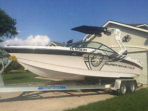 2013 Correct Craft Super Air Nautique