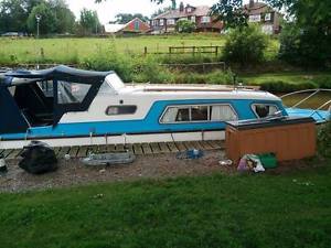 nauticus 27 canal boat