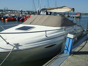 Searay 215 Express Cruiser