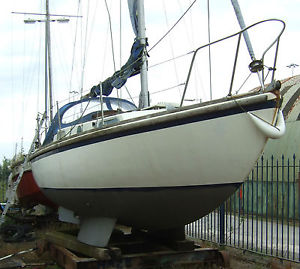 MACWESTER 26 Motor Sailing Boat Good Condition Ready to Sail SOUTH WALES